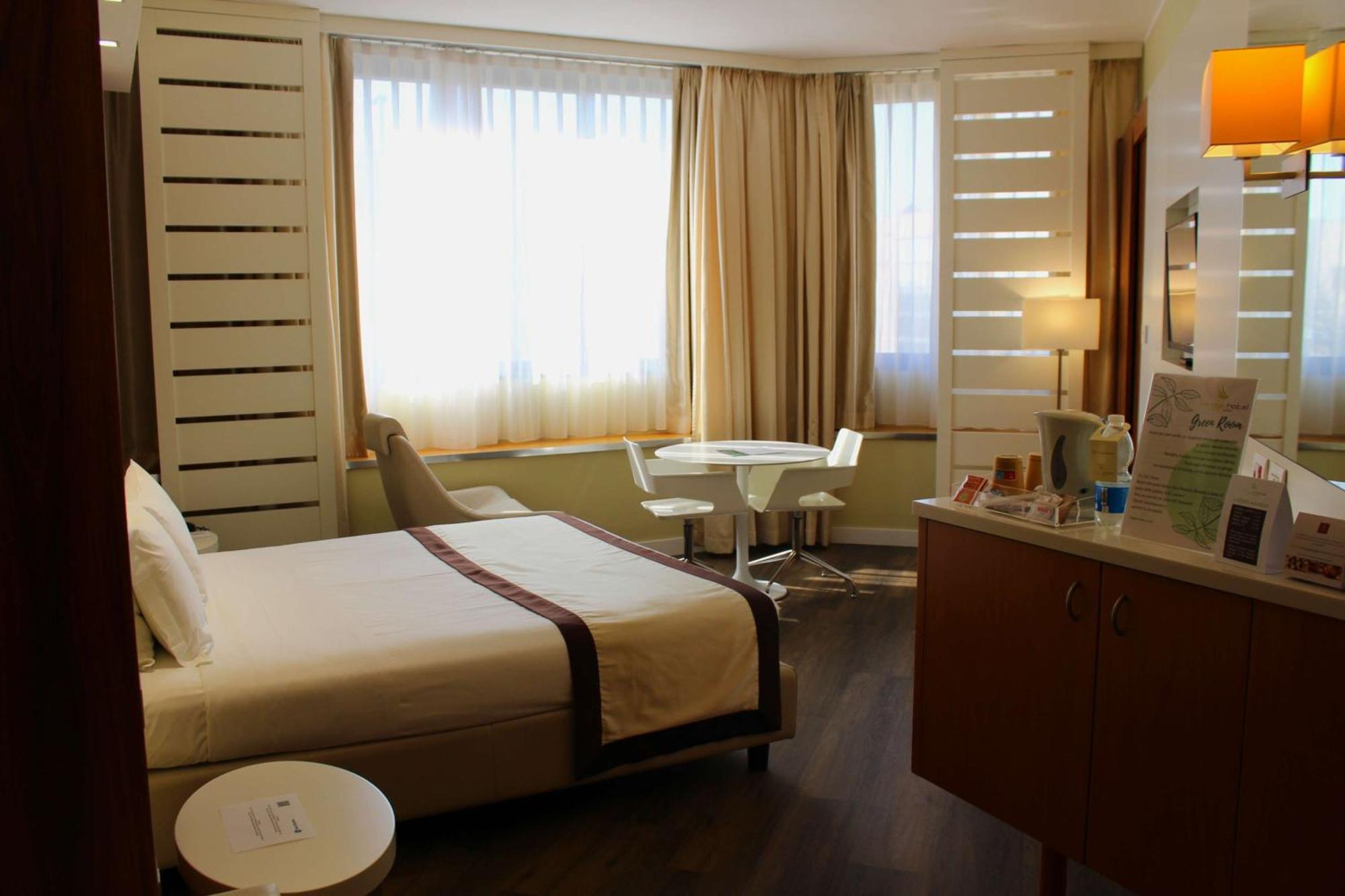 Best Western Mirage Hotel Fiera Падерно-Дуньяно Екстер'єр фото